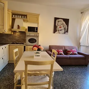 Cairoli Apartment